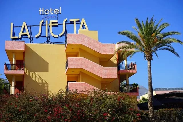 Errores al Elegir Hoteles en la Playa: Guía Completa